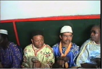 saha koyatti aji khay pantera 3rafti hadak khona moul taguiya lbayda nhar jab rabha fi lila dyall abd lah fi tarh dyel wled lghebba
